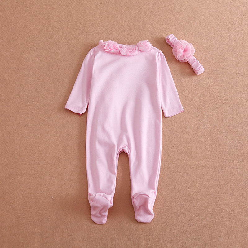 Macacão Infantil Feminino Detalhes Rosas