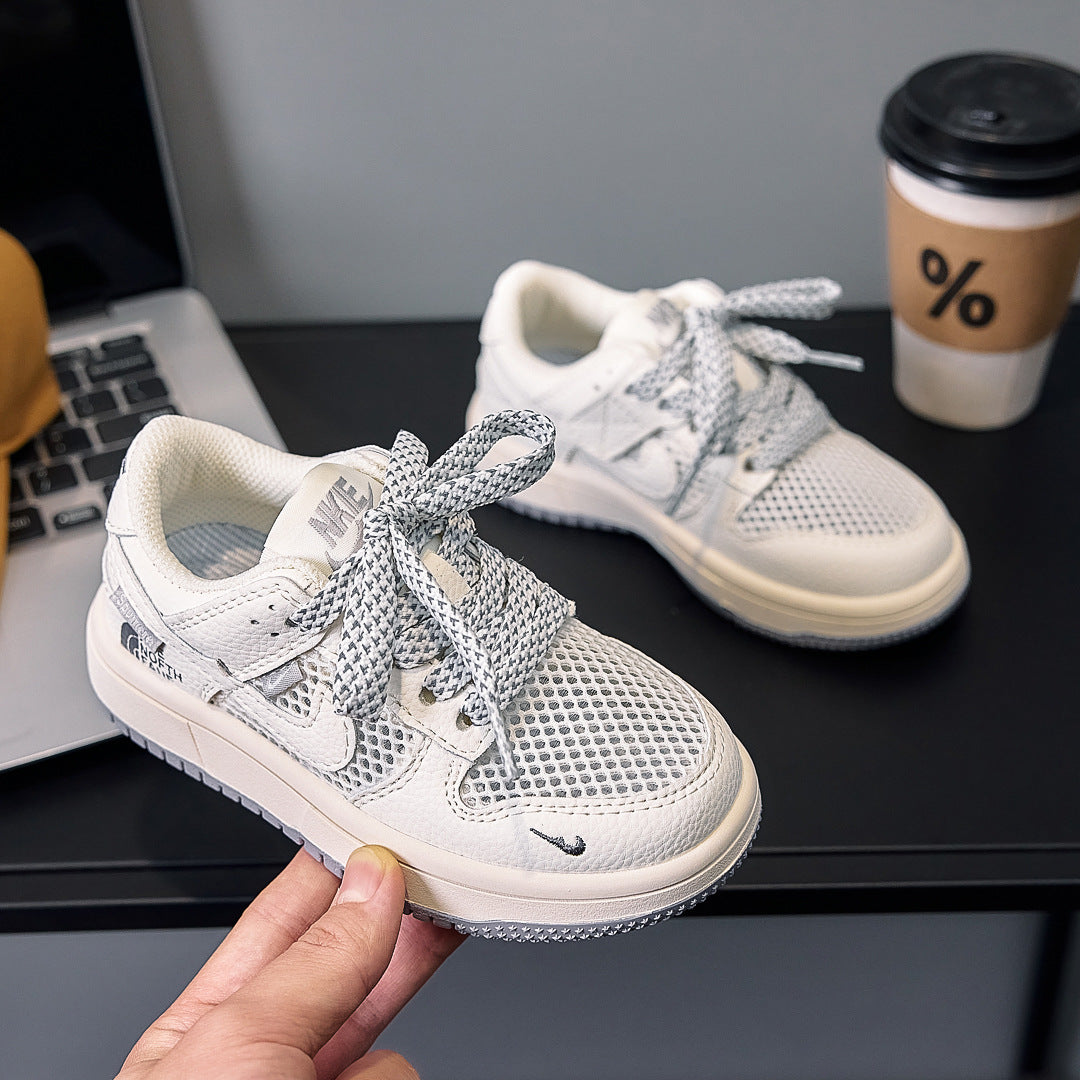 Tênis Infantil Moderno Cadarcinho