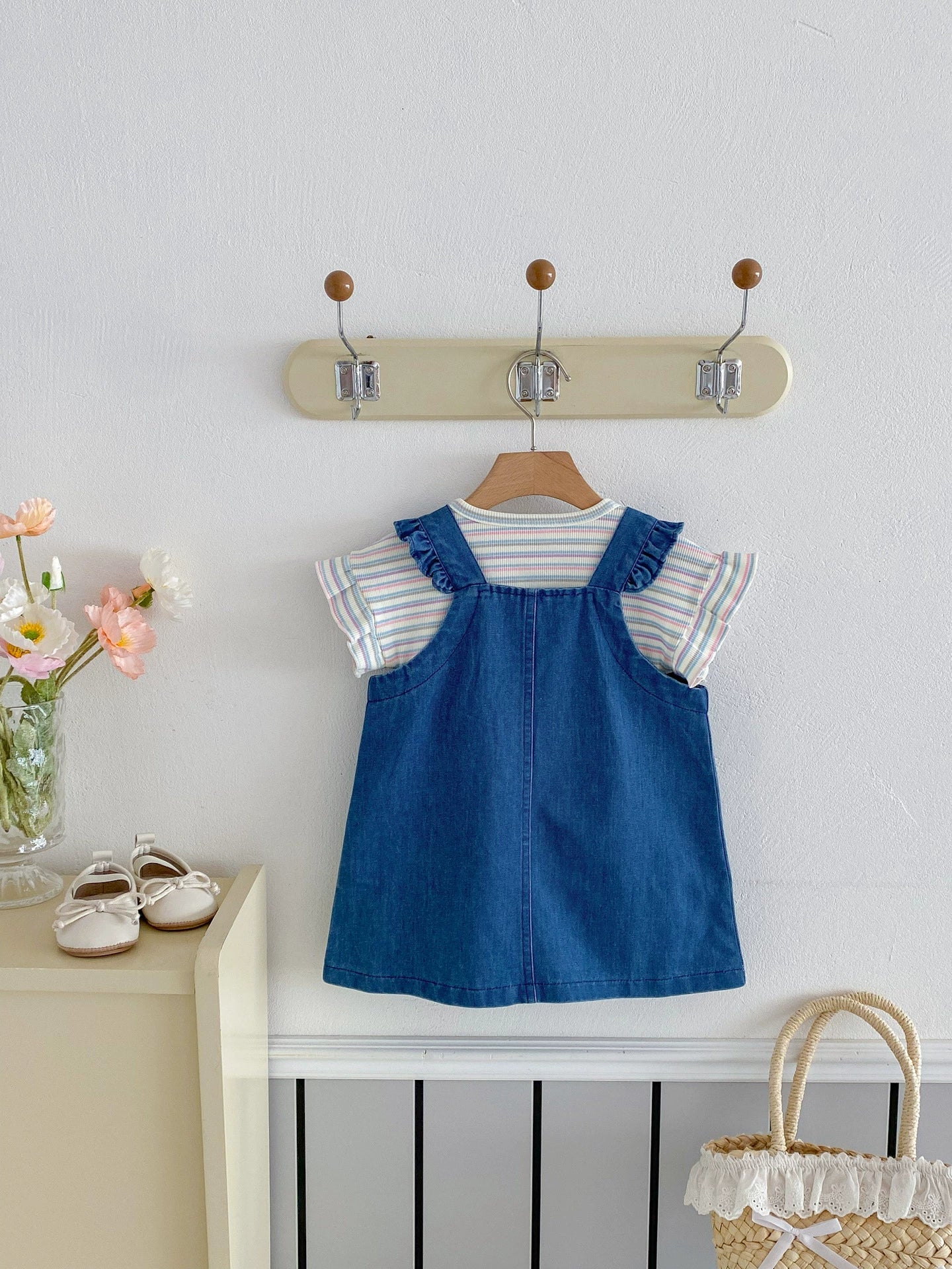 Jardineira Infantil Jeans Cerejinhas