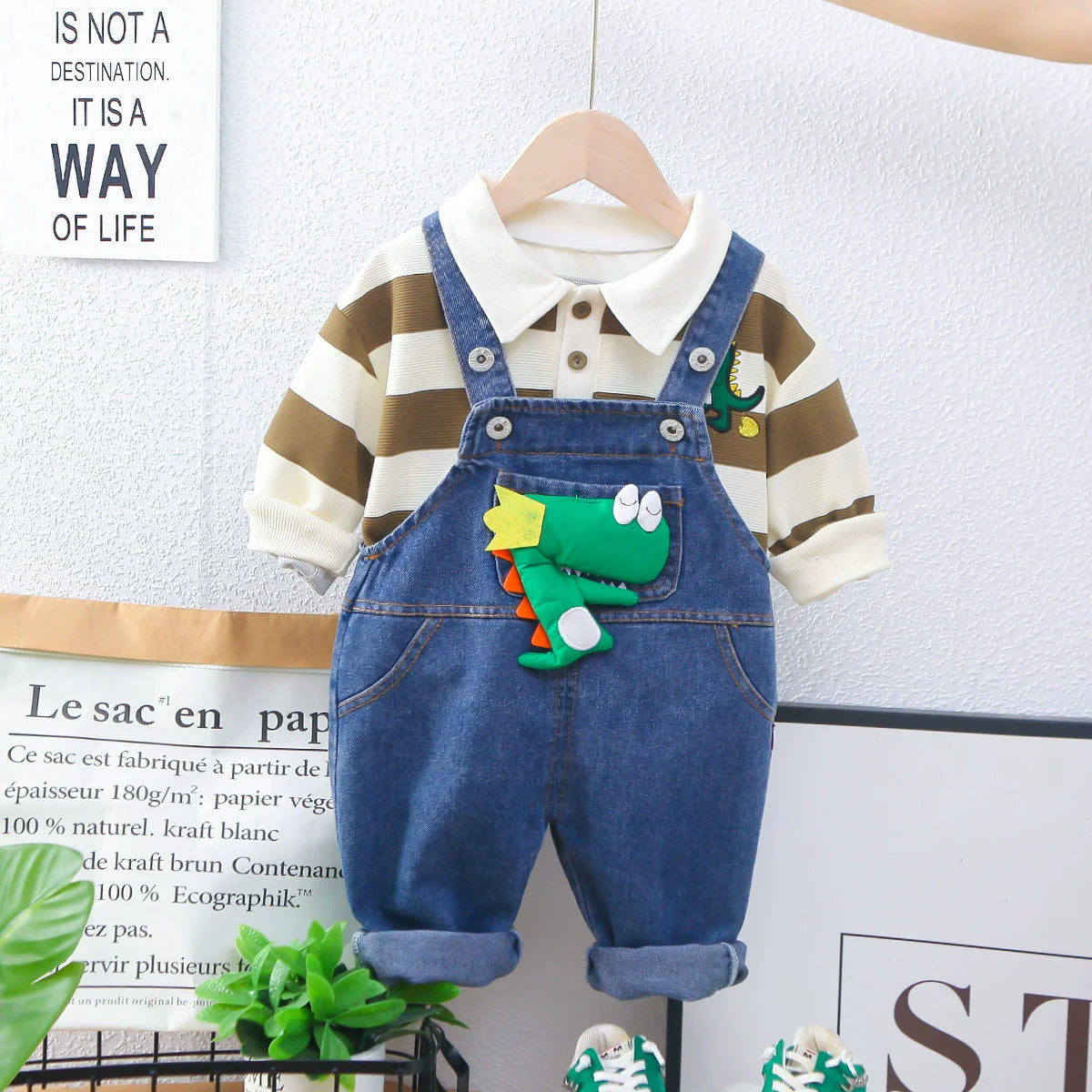 Jardineira Infantil Jeans Jacaré