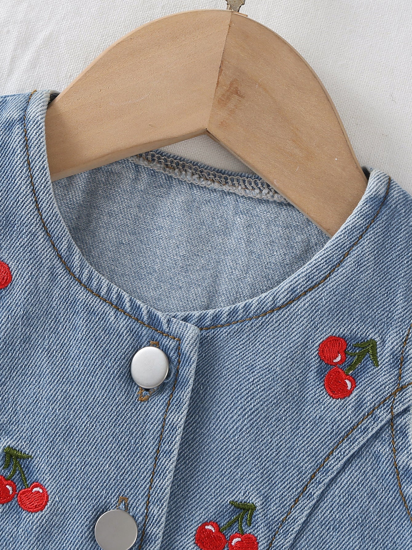 Conjunto Infantil Jeans Cerejinhas