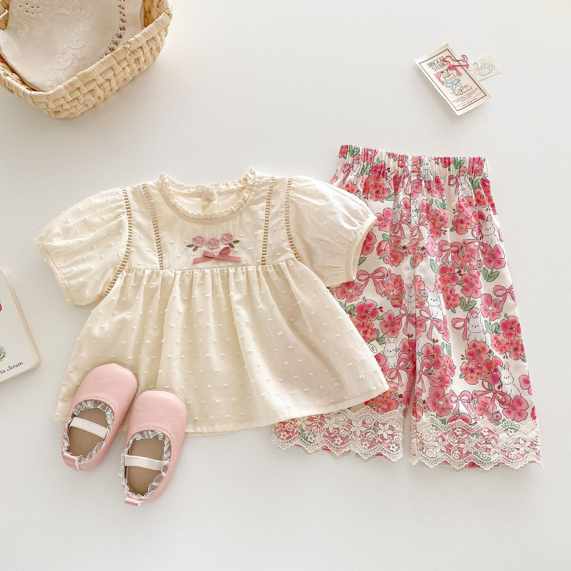 Conjunto Infantil Feminino Delicado Florzinhas