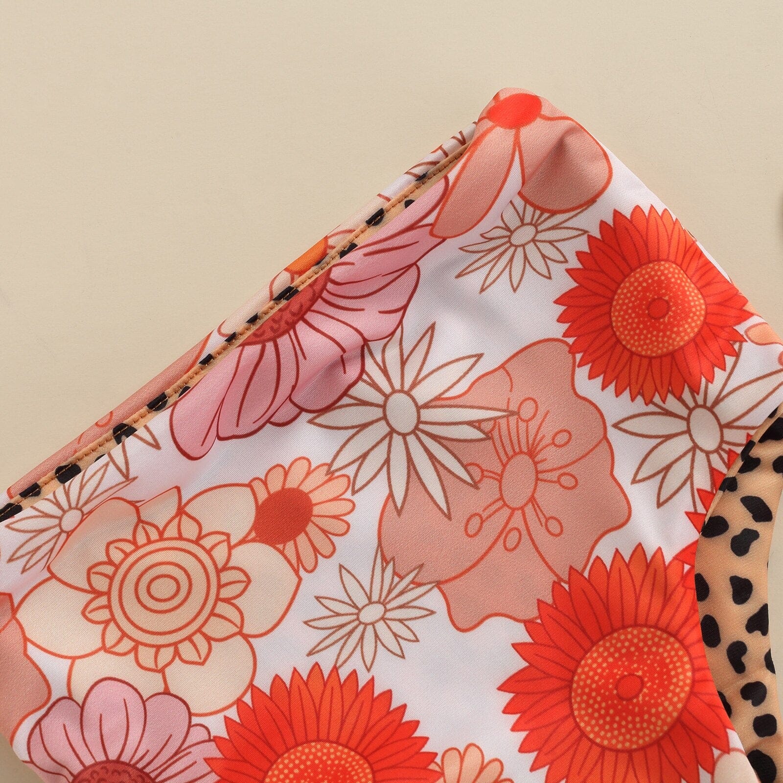 Biquíni Infantil Floral e Leopardo